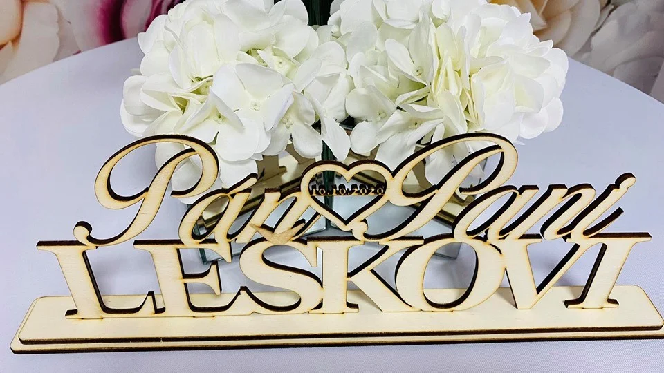 Drevený podstavec Pán a pani